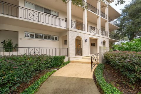 Condo in Winter Park, Florida, 2 bedrooms  № 2409831 - photo 24
