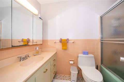 Condo in Winter Park, Florida, 2 bedrooms  № 2409831 - photo 14