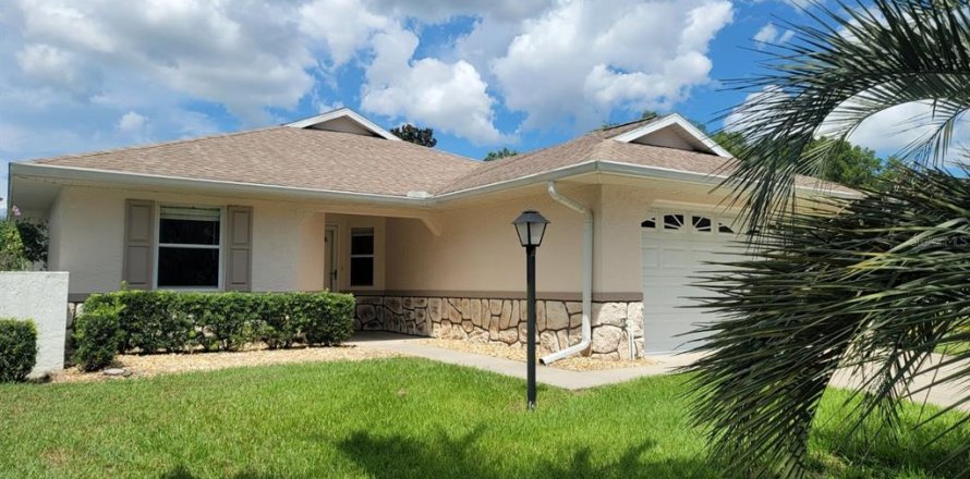 Villa ou maison à Ocala, Floride 2 chambres, 144.65 m2 № 1788090
