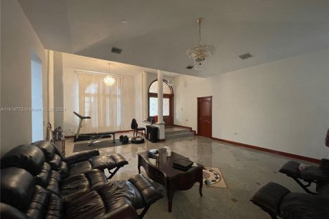 House in Homestead, Florida 4 bedrooms, 261.33 sq.m. № 1870018 - photo 8