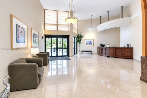 Condo in Hallandale Beach, Florida, 1 bedroom № 2406024 - photo 27