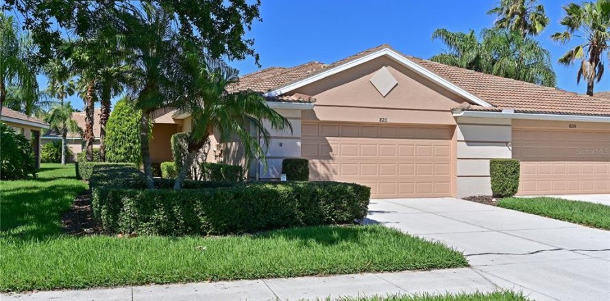 House in Bradenton, Florida 2 bedrooms, 173.73 sq.m. № 1547562