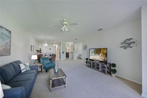 House in Bradenton, Florida 2 bedrooms, 173.73 sq.m. № 1547562 - photo 5