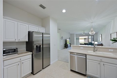 House in Bradenton, Florida 2 bedrooms, 173.73 sq.m. № 1547562 - photo 14