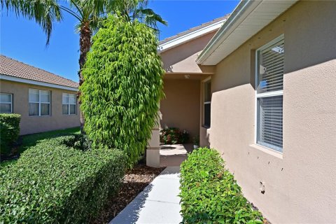 House in Bradenton, Florida 2 bedrooms, 173.73 sq.m. № 1547562 - photo 3