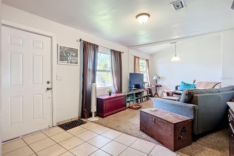 House in Seffner, Florida 2 bedrooms, 83.98 sq.m. № 1847902 - photo 4