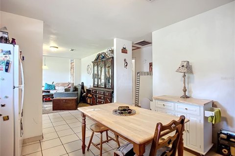 House in Seffner, Florida 2 bedrooms, 83.98 sq.m. № 1847902 - photo 13