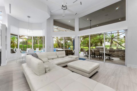 Casa en venta en Palm Beach Gardens, Florida, 4 dormitorios, 390.1 m2 № 2432275 - foto 11