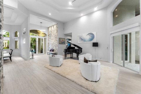 Casa en venta en Palm Beach Gardens, Florida, 4 dormitorios, 390.1 m2 № 2432275 - foto 3