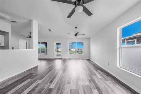 Villa ou maison à vendre à Winter Haven, Floride: 3 chambres, 148.92 m2 № 1613749 - photo 24