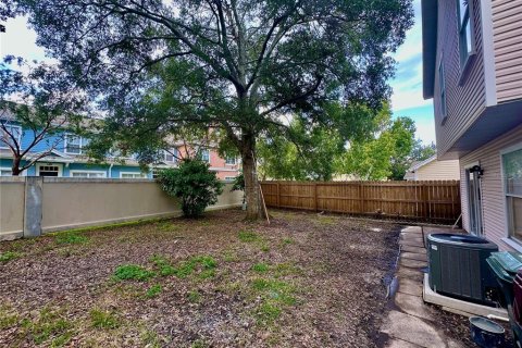 Casa en venta en Kissimmee, Florida, 3 dormitorios, 129.41 m2 № 1911694 - foto 24