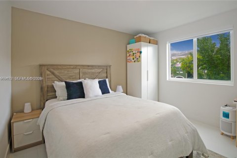 Condominio en venta en Doral, Florida, 2 dormitorios, 112.04 m2 № 2030078 - foto 17