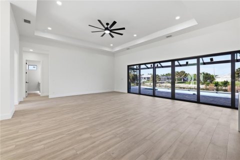 Villa ou maison à vendre à Port Charlotte, Floride: 4 chambres, 218.13 m2 № 2349796 - photo 21