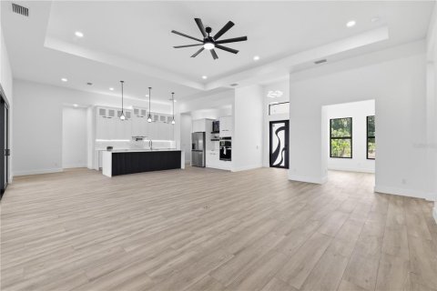Villa ou maison à vendre à Port Charlotte, Floride: 4 chambres, 218.13 m2 № 2349796 - photo 22