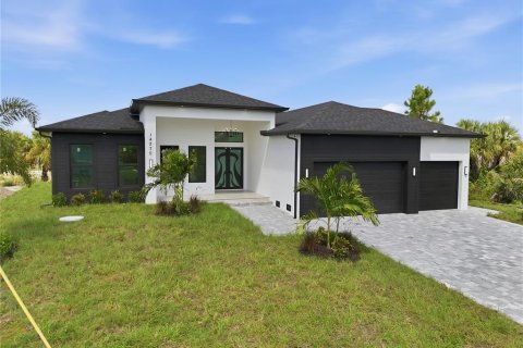 Villa ou maison à vendre à Port Charlotte, Floride: 4 chambres, 218.13 m2 № 2349796 - photo 3