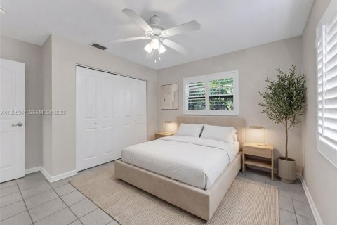 Casa en alquiler en Miami, Florida, 4 dormitorios, 182.83 m2 № 2026955 - foto 21