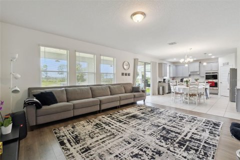 House in Winter Garden, Florida 4 bedrooms, 263.84 sq.m. № 2197746 - photo 7