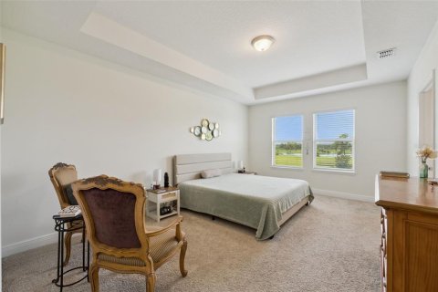 House in Winter Garden, Florida 4 bedrooms, 263.84 sq.m. № 2197746 - photo 15