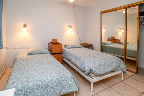 Condominio en venta en Hollywood, Florida, 1 dormitorio, 47.38 m2 № 1709841 - foto 22