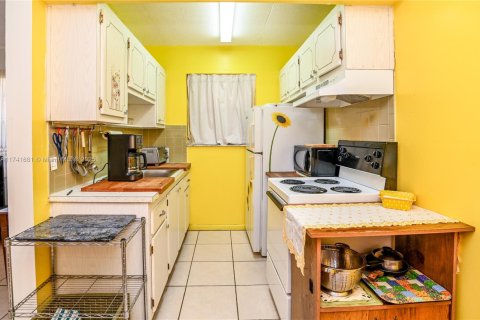 Condominio en venta en Hollywood, Florida, 1 dormitorio, 47.38 m2 № 1709841 - foto 15