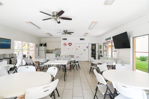 Condominio en venta en Hollywood, Florida, 1 dormitorio, 47.38 m2 № 1709841 - foto 7