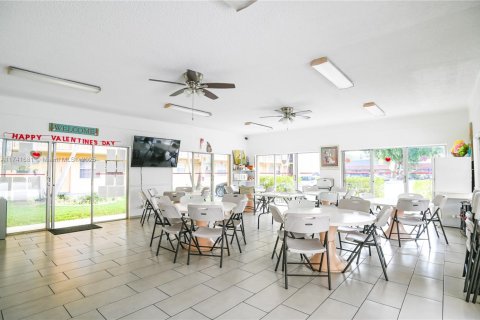 Condominio en venta en Hollywood, Florida, 1 dormitorio, 47.38 m2 № 1709841 - foto 9
