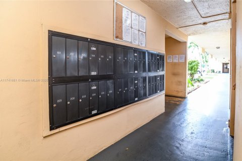 Condominio en venta en Hollywood, Florida, 1 dormitorio, 47.38 m2 № 1709841 - foto 28
