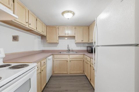 Condominio en venta en Seminole, Florida, 2 dormitorios, 76.18 m2 № 2200054 - foto 9