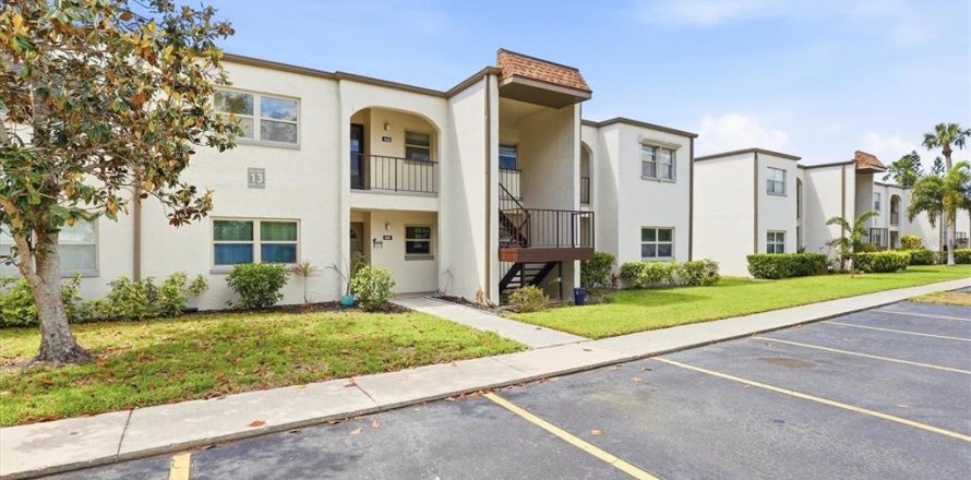 Condominio en Seminole, Florida, 2 dormitorios  № 2200054