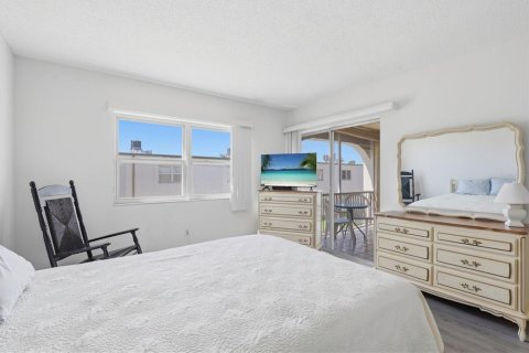 Condominio en venta en Seminole, Florida, 2 dormitorios, 76.18 m2 № 2200054 - foto 19