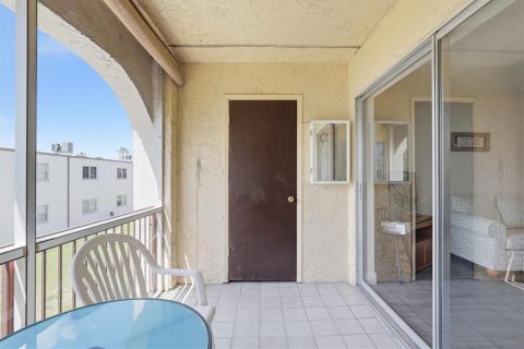 Condominio en venta en Seminole, Florida, 2 dormitorios, 76.18 m2 № 2200054 - foto 16