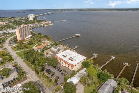 Condo in Titusville, Florida, 3 bedrooms  № 2225123 - photo 23