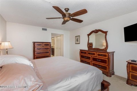 Condo in Titusville, Florida, 3 bedrooms  № 2225123 - photo 17