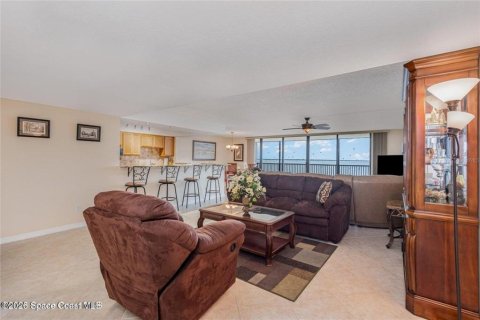 Condo in Titusville, Florida, 3 bedrooms  № 2225123 - photo 6