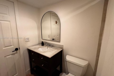 Adosado en venta en Miami, Florida, 3 dormitorios, 147.9 m2 № 2029942 - foto 25