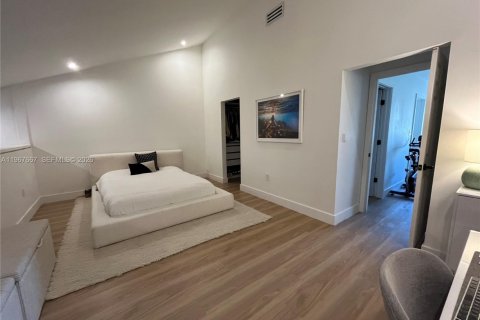 Adosado en venta en Miami, Florida, 3 dormitorios, 147.9 m2 № 2029942 - foto 17
