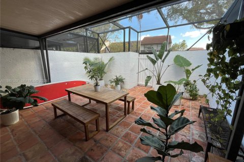Adosado en venta en Miami, Florida, 3 dormitorios, 147.9 m2 № 2029942 - foto 13