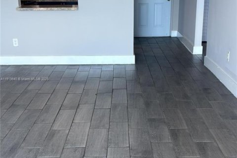 Copropriété à louer à North Miami, Floride: 1 chambre, 63.45 m2 № 1968899 - photo 7