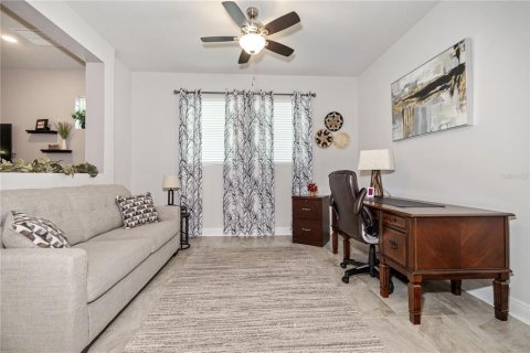 Villa ou maison à vendre à Fish Hawk, Floride: 2 chambres, 178 m2 № 1866093 - photo 8