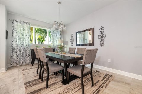 Villa ou maison à vendre à Fish Hawk, Floride: 2 chambres, 178 m2 № 1866093 - photo 7