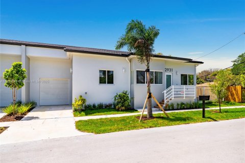 Villa ou maison à louer à Fort Lauderdale, Floride: 3 chambres № 1930217 - photo 5