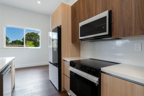Villa ou maison à louer à Fort Lauderdale, Floride: 3 chambres № 1930217 - photo 25