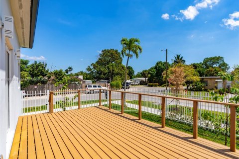 Villa ou maison à louer à Fort Lauderdale, Floride: 3 chambres № 1930217 - photo 20