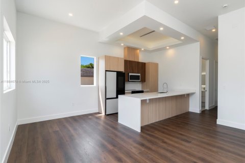 Villa ou maison à louer à Fort Lauderdale, Floride: 3 chambres № 1930217 - photo 13