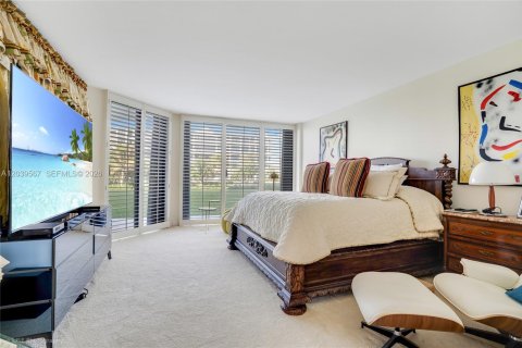 Condo in Palm Beach, Florida, 2 bedrooms № 2145801 - photo 4