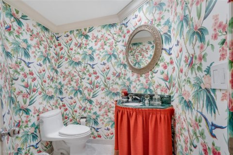 Condo in Palm Beach, Florida, 2 bedrooms № 2145801 - photo 9