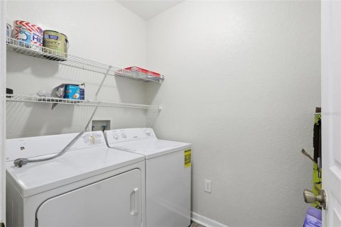 Condo in Tampa, Florida, 2 bedrooms  № 2118306 - photo 19