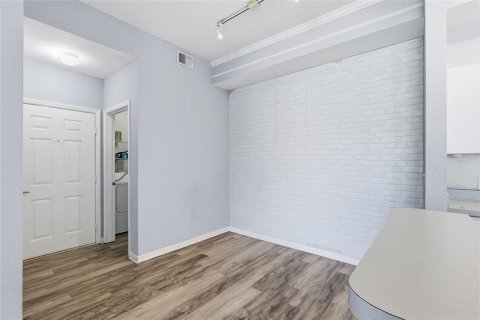 Condo in Tampa, Florida, 2 bedrooms  № 2118306 - photo 4