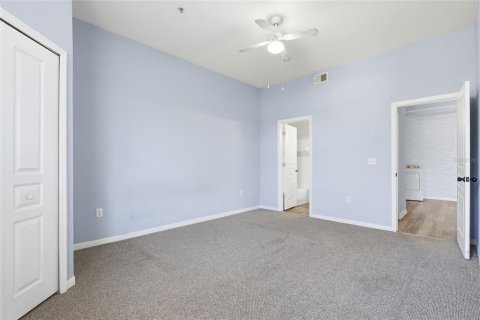 Condo in Tampa, Florida, 2 bedrooms  № 2118306 - photo 11