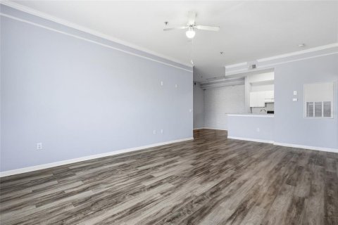 Condo in Tampa, Florida, 2 bedrooms  № 2118306 - photo 5